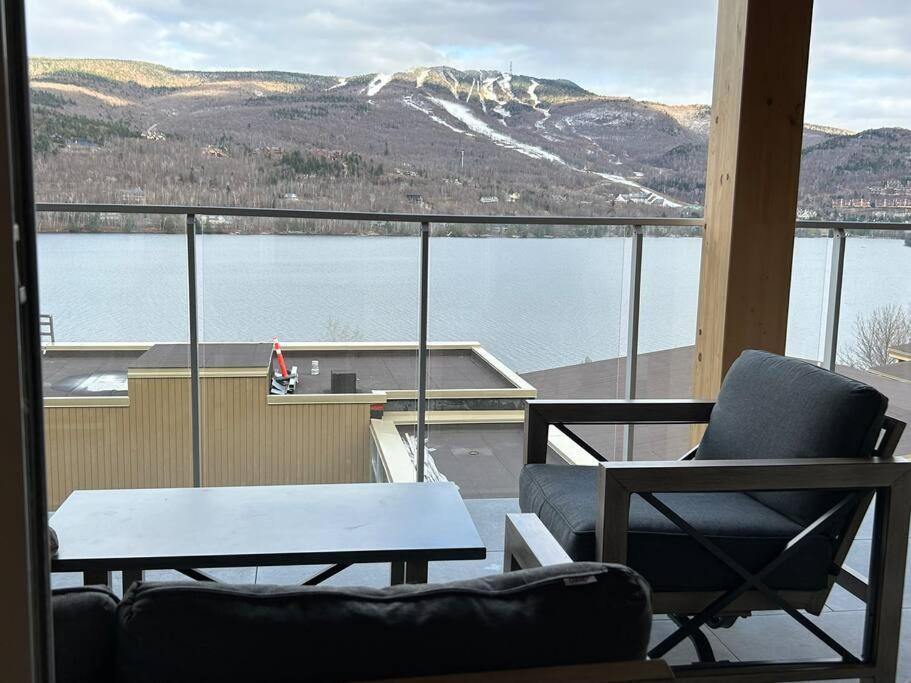 Serenity By The Slopes: Tremblant Waterfront Condo มงต์-ทร็องบล็องต์ ภายนอก รูปภาพ